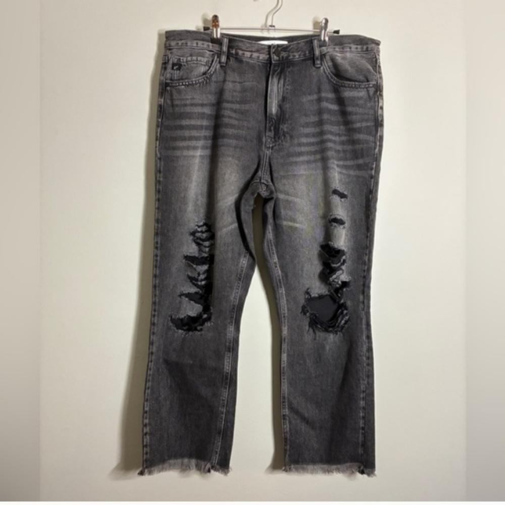 KanCan Black Cropped Distressed Jeans Size 15/31